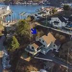 Arendalsuka - Fin Enebolig, Sentralt Og Sjonaert,gratis Parkering 4 Rom 3 Bad 2 Stuer
