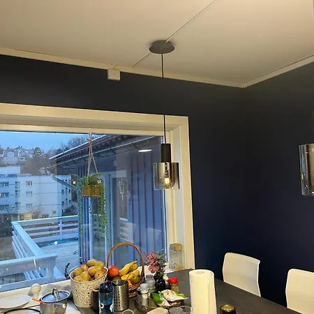 4 Bedroom Beautiful House In Center Appartamento Arendal