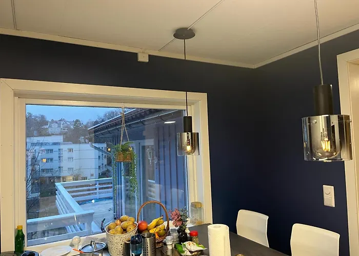 Arendalsuka - Fin Enebolig, Sentralt Og Sjonaert,gratis Parkering 4 Rom 3 Bad 2 Stuer Apartamento Arendal